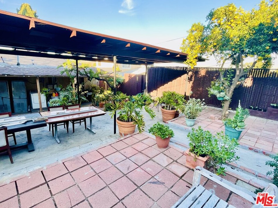 2668 Marengo St, Los Angeles CA  90033-2028 exterior