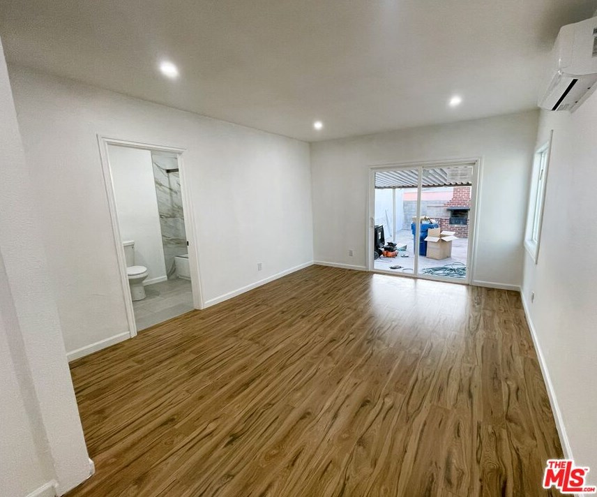 7037 Cimarron St, Los Angeles CA  90047-1632 exterior