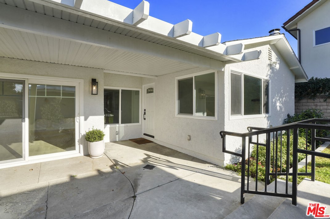 914 N Evergreen St, Burbank, CA 91505
