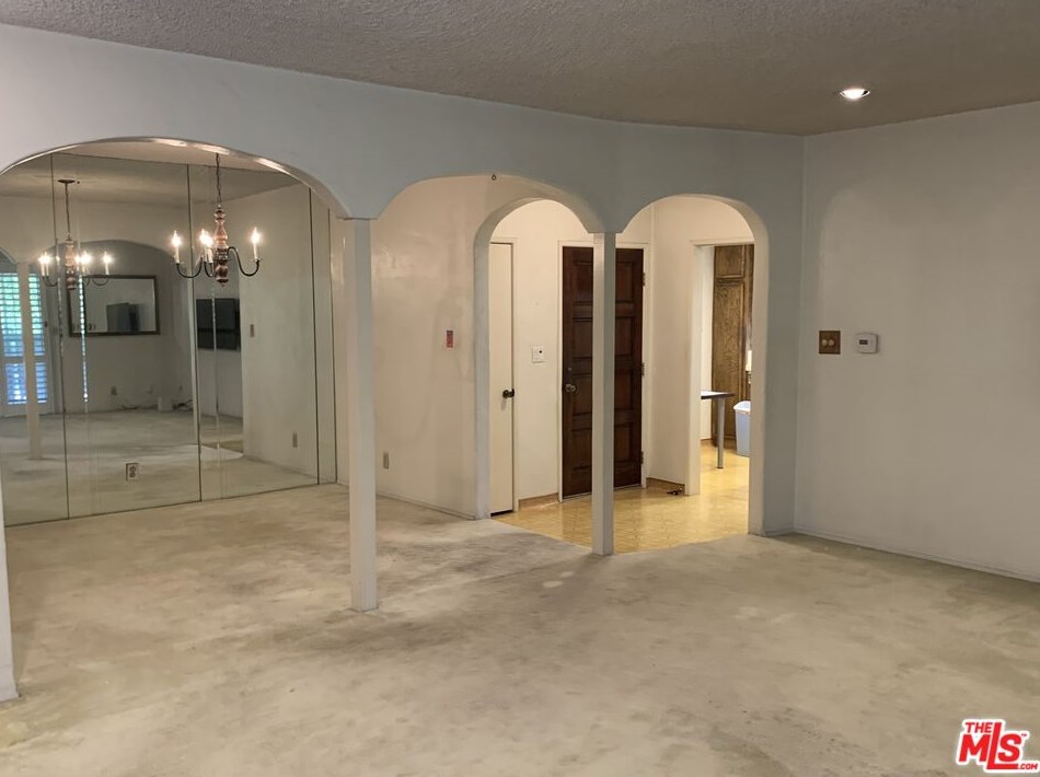 2316 Hitchcock Dr, Alhambra, CA 91803-4403
