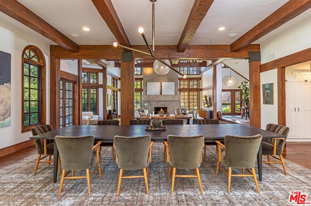 5721 Bonsall Dr, Malibu CA  90265-3816 exterior