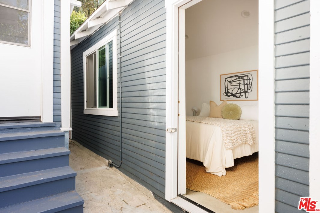 1110 Lanark St, Los Angeles CA  90041-2527 exterior
