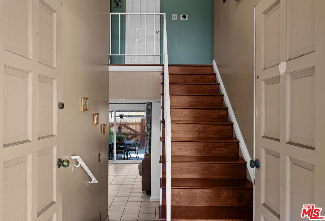 18961 Kittridge St #91, Los Angeles, CA 91335