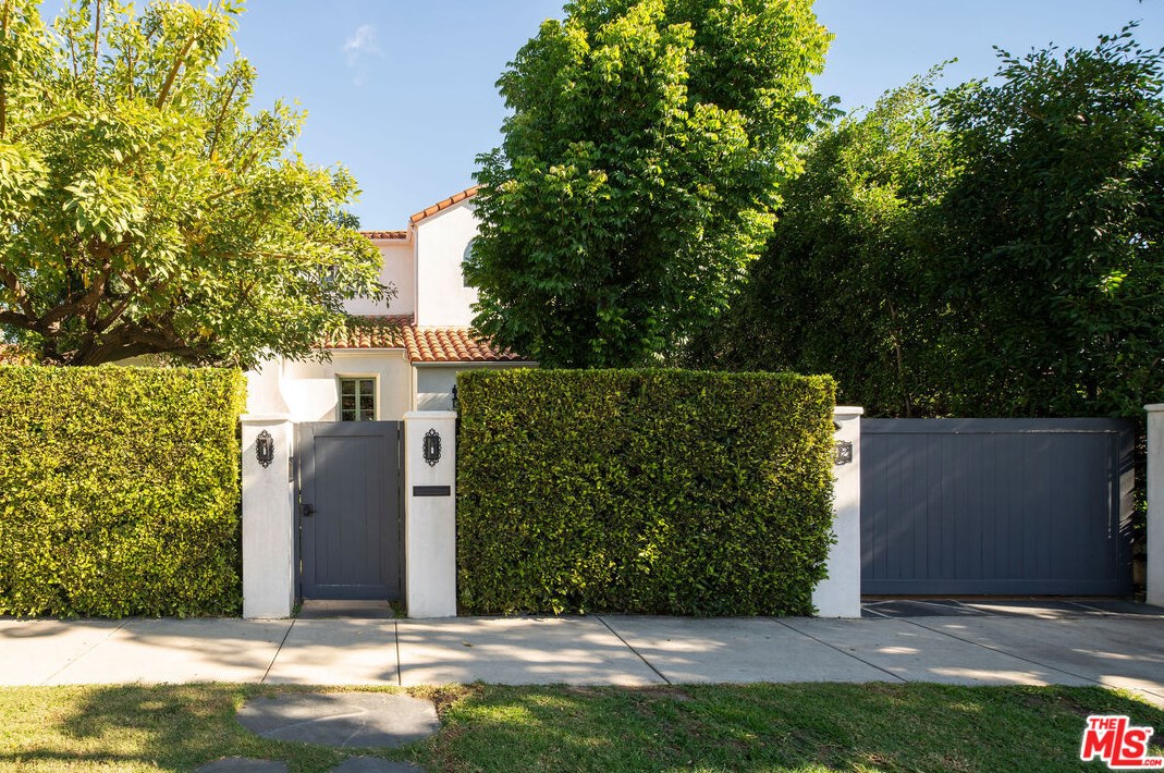 112 Edinburgh Ave, Los Angeles CA  90048-3606 exterior