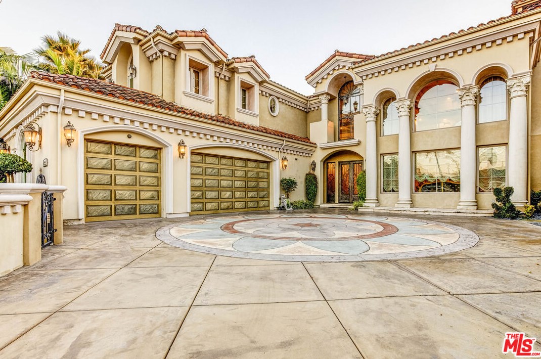 8336 Lexington Rd, Downey, CA 90241