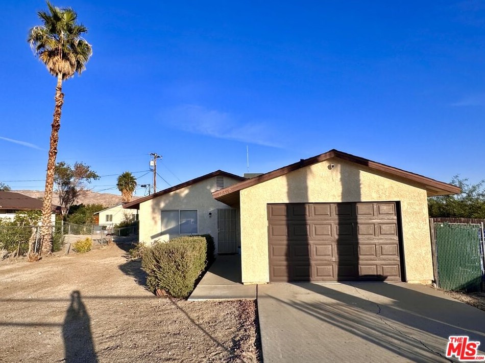 16490 Avenida Monteflora, Desert Hot Springs, CA 92240