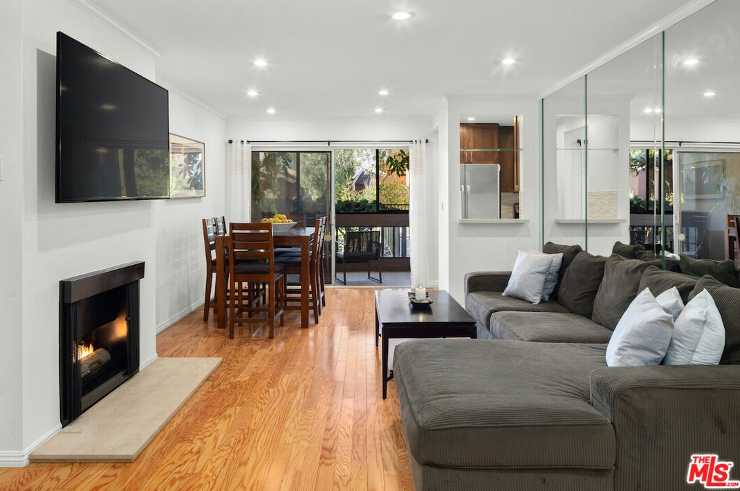 14115 Summertime Ln, Los Angeles, CA 90230