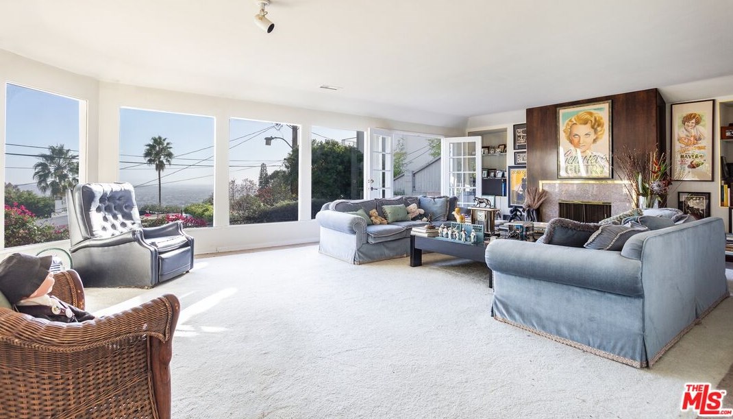 8819 Evanview Dr, Los Angeles CA  90069-1328 exterior