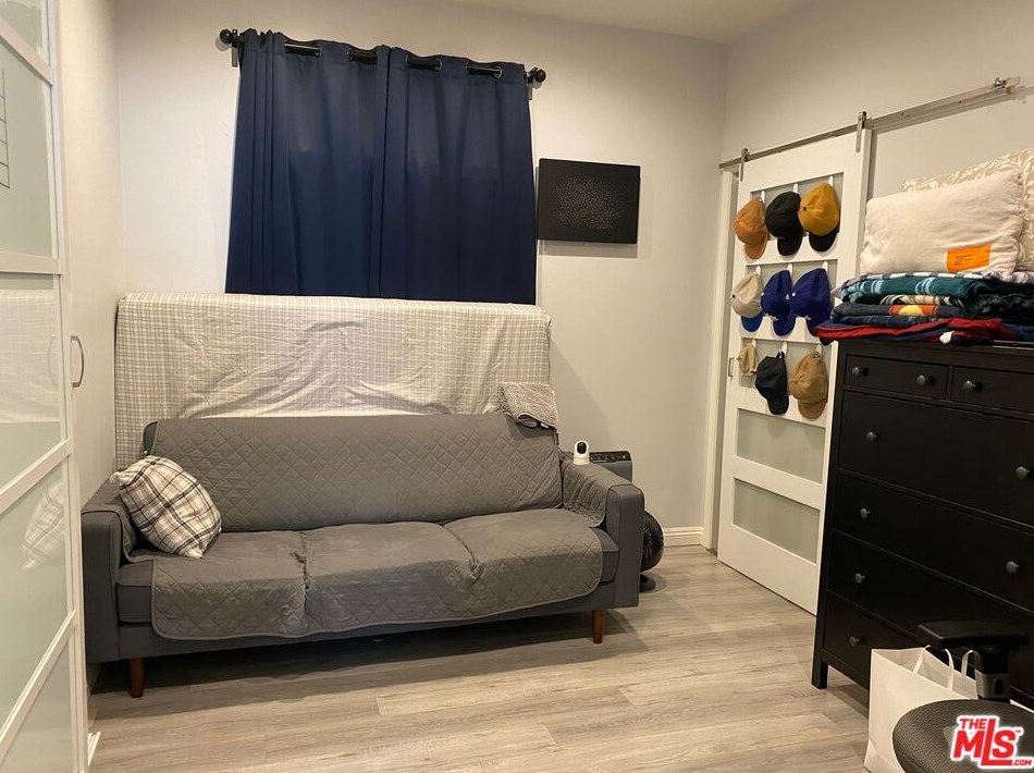 2746 14th St, Los Angeles CA  90006-4202 exterior