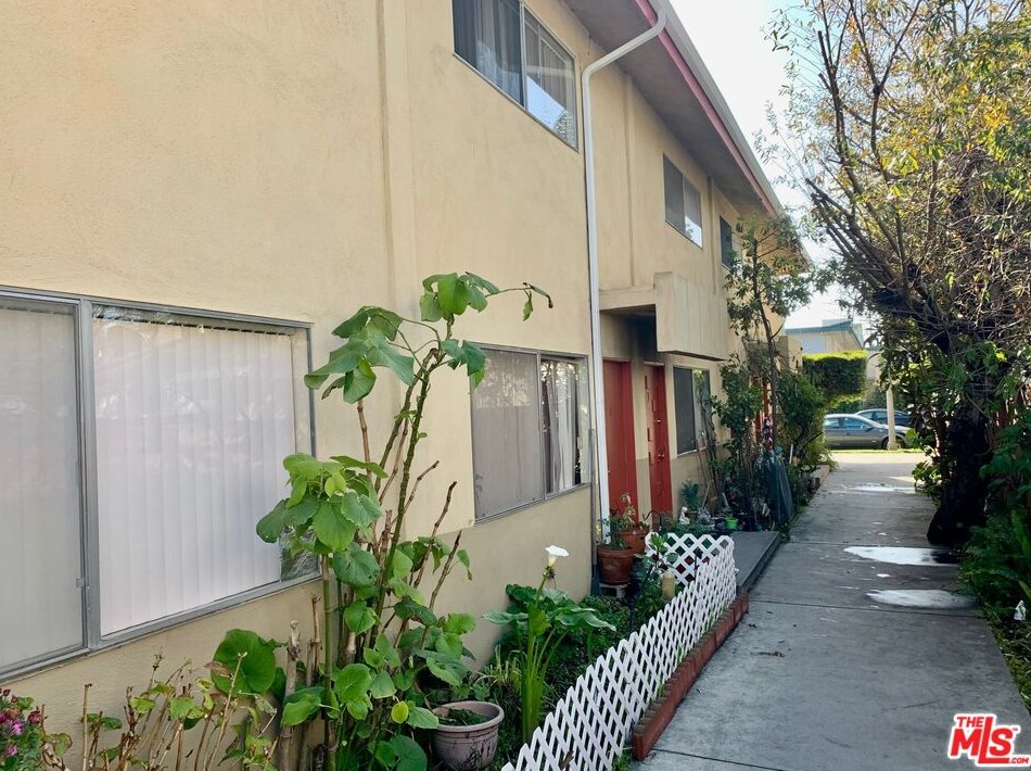 12769 Matteson Ave, Los Angeles CA  90066-4020 exterior