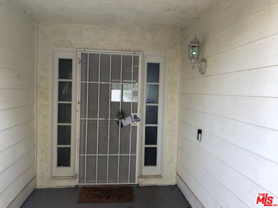 39432 Southcliff Way, Palmdale, CA 93551-4006