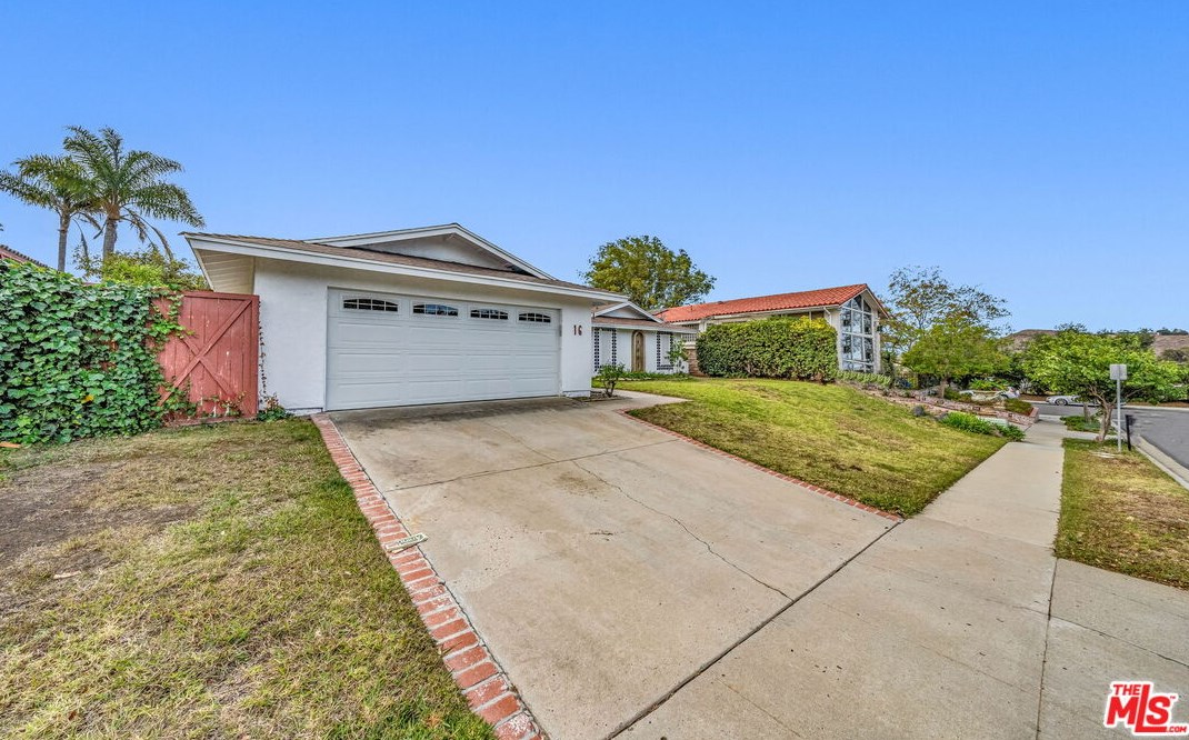 16 Alamar St, Thousand Oaks, CA 91360