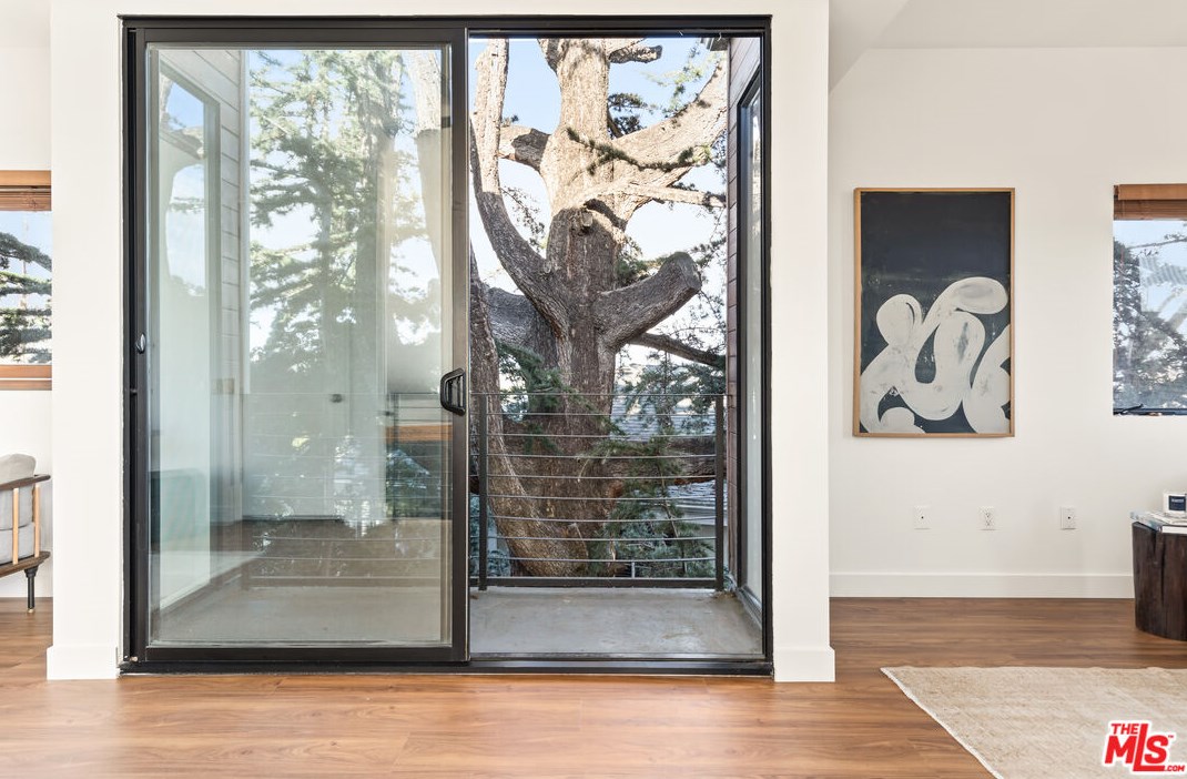 11959 Charnock Rd, Los Angeles CA  90066-2843 exterior