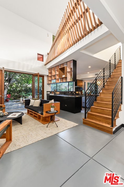 11959 Charnock Rd, Los Angeles CA  90066-2843 exterior