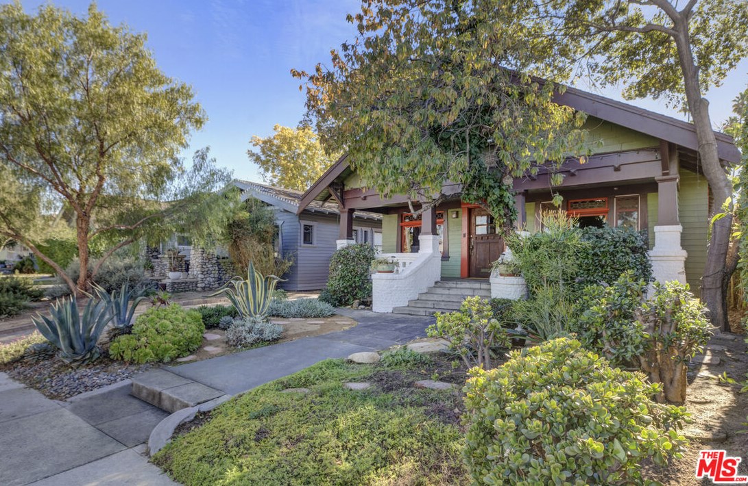 2340 30th St, Los Angeles, CA 90018-2948