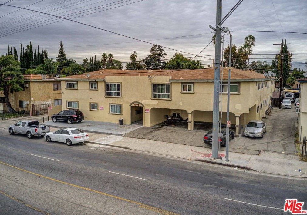 13135 Vanowen St, North Hollywood, CA 91605