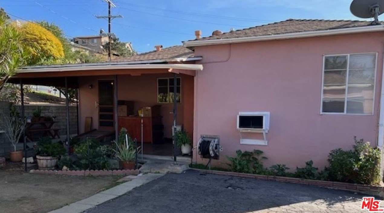 3029 Isabel Dr, Los Angeles, CA 90065-1929