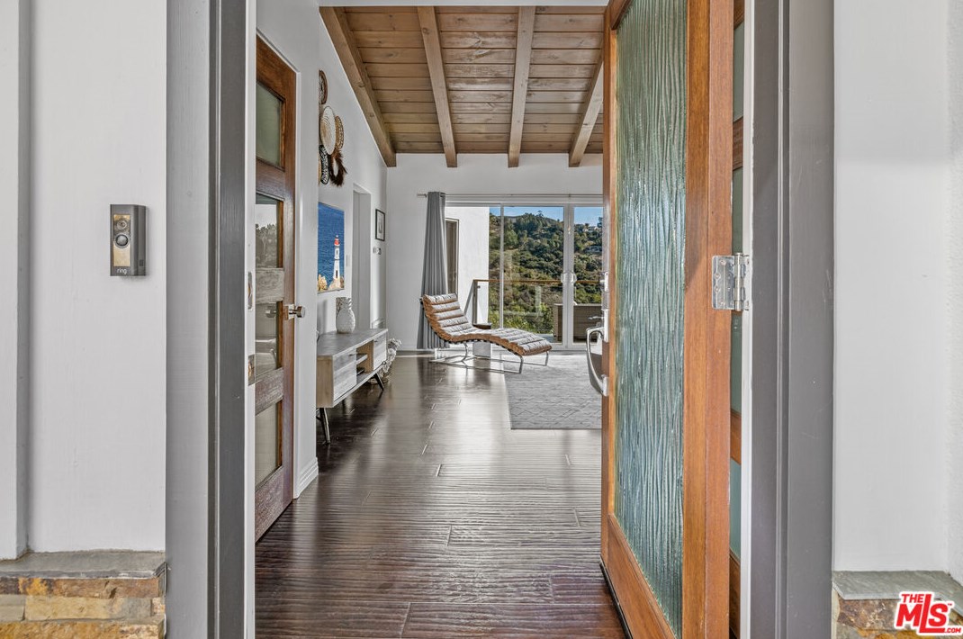 3476 Troy Dr, Los Angeles CA  90068-1436 exterior
