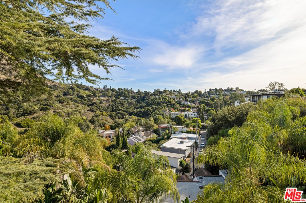 3476 Troy Dr, Los Angeles CA  90068-1436 exterior