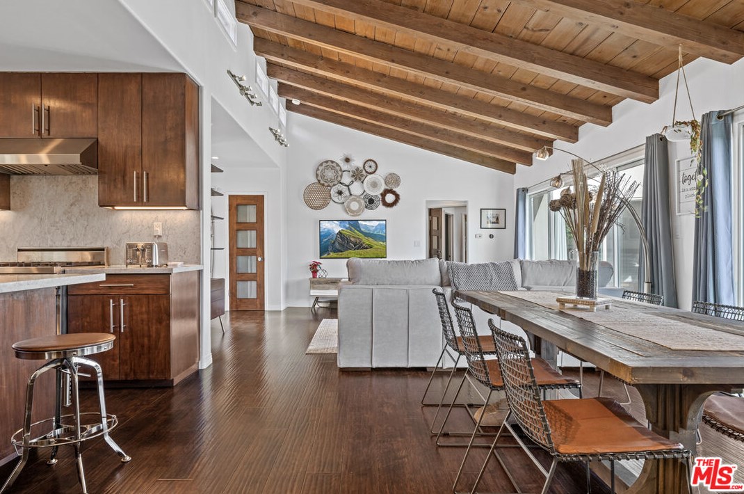 3476 Troy Dr, Los Angeles CA  90068-1436 exterior