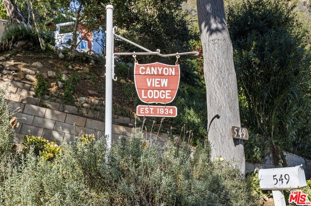 549 Canon View Trail, Topanga, CA 90290