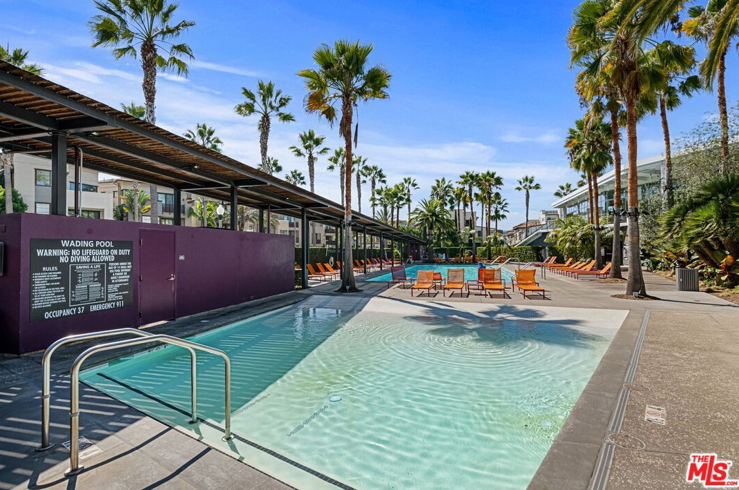 5831 Sea Walk Dr, Los Angeles CA  90094-2129 exterior