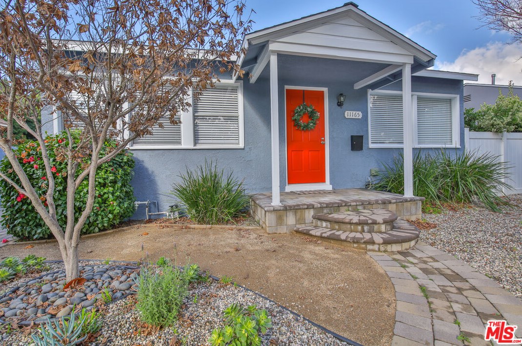 11165 Barman Ave, Los Angeles, CA 90230-4208