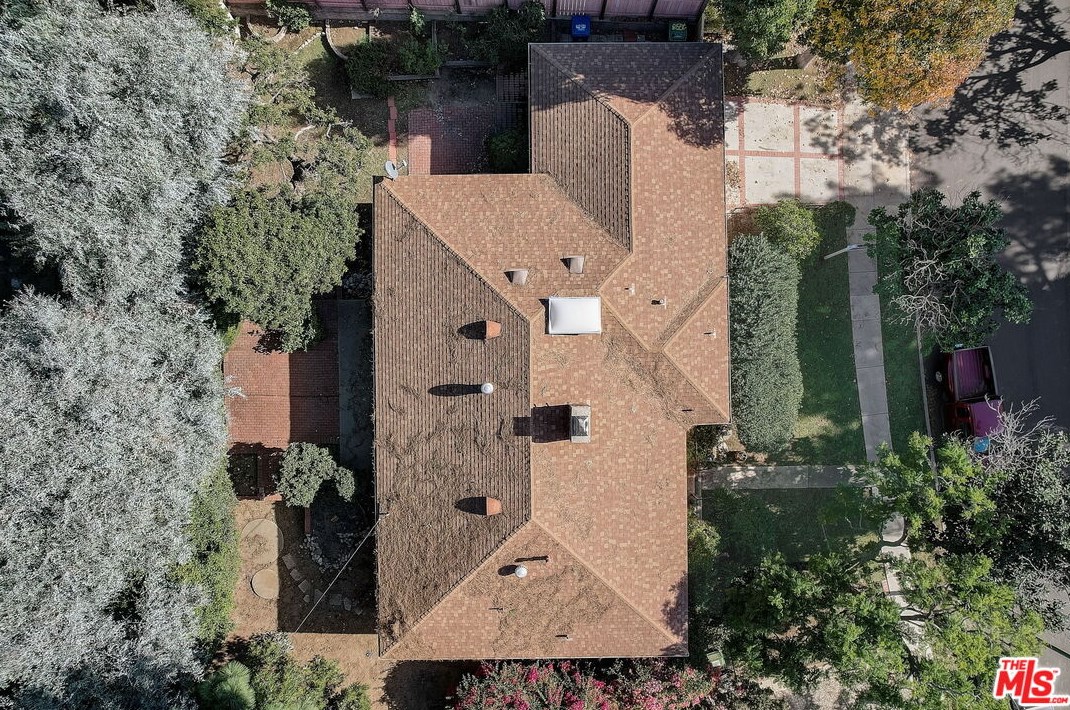 2738 Dunleer Pl, Los Angeles CA  90064-4305 exterior
