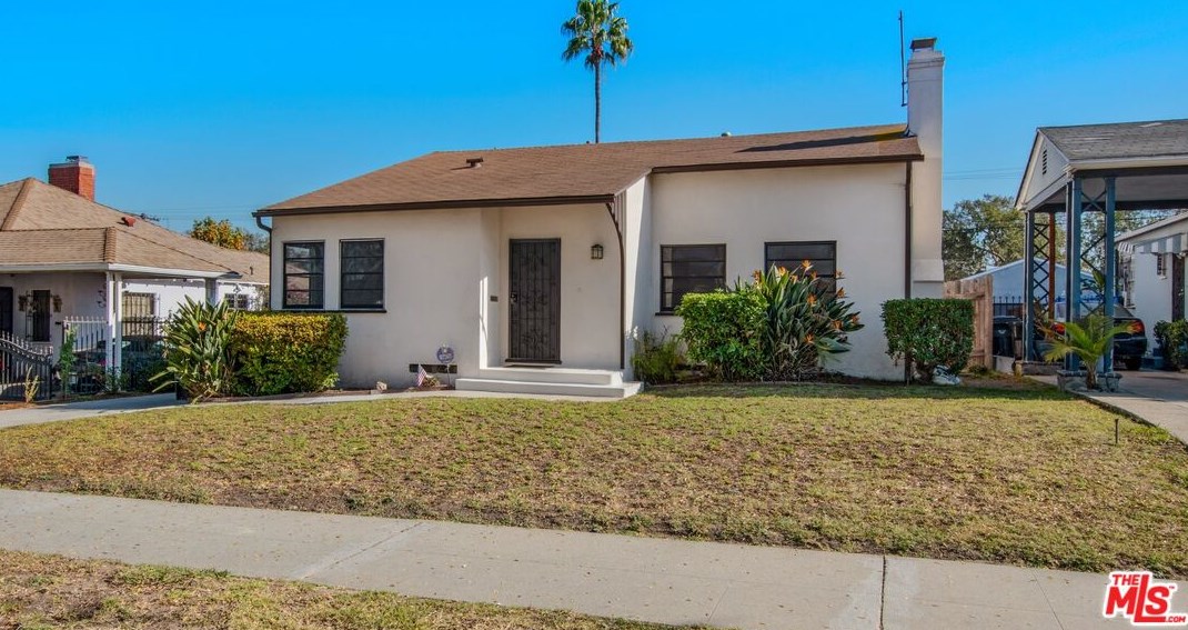 3512 Redondo Blvd, Los Angeles, CA 90016-5223