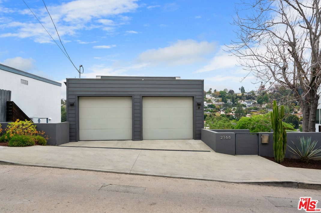 2168 Lyric Ave, Los Angeles CA  90027-4754 exterior