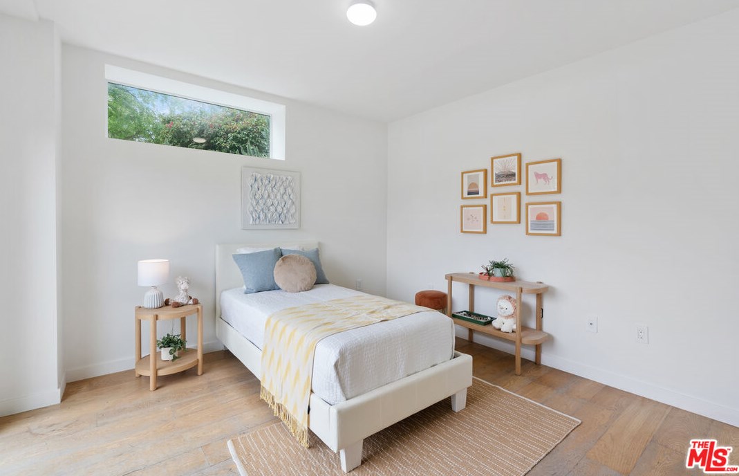 2168 Lyric Ave, Los Angeles CA  90027-4754 exterior
