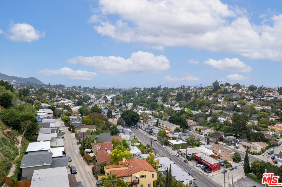 2168 Lyric Ave, Los Angeles CA  90027-4754 exterior