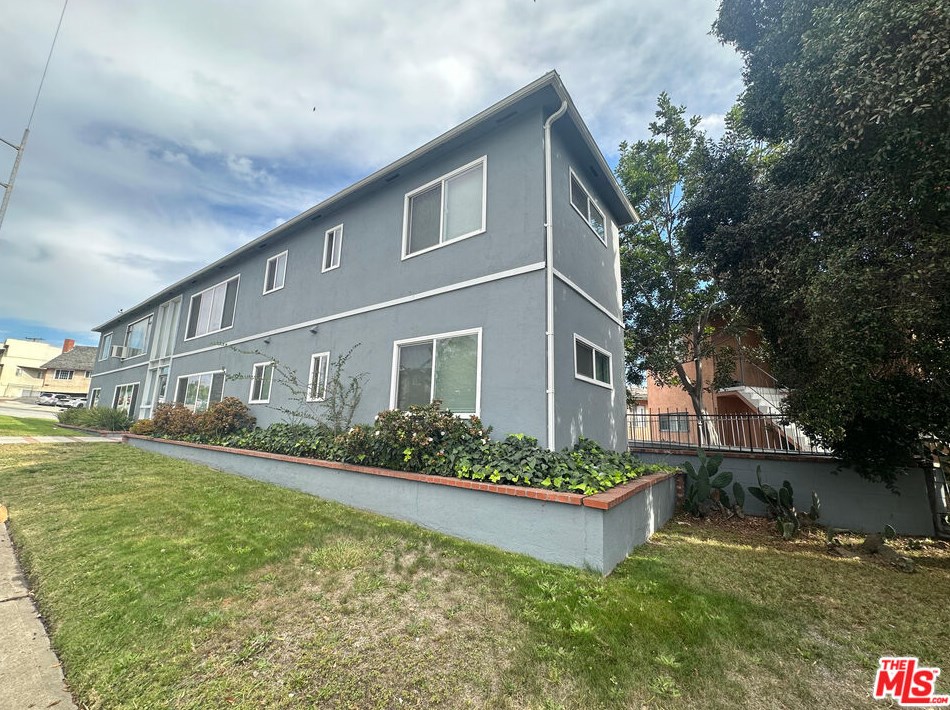 7102 S La Cienega Blvd, Inglewood, CA 90302