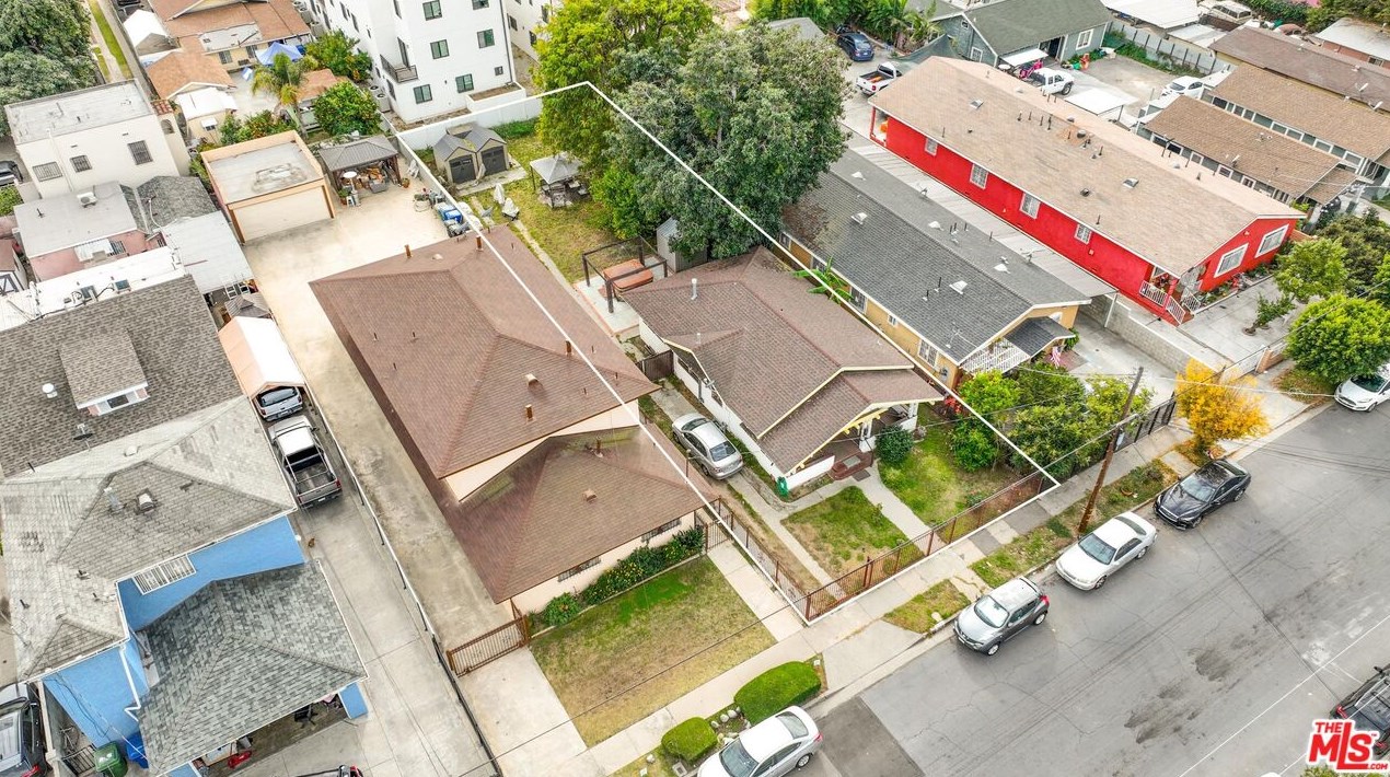 1574 37th St, Los Angeles, CA 90018-4521