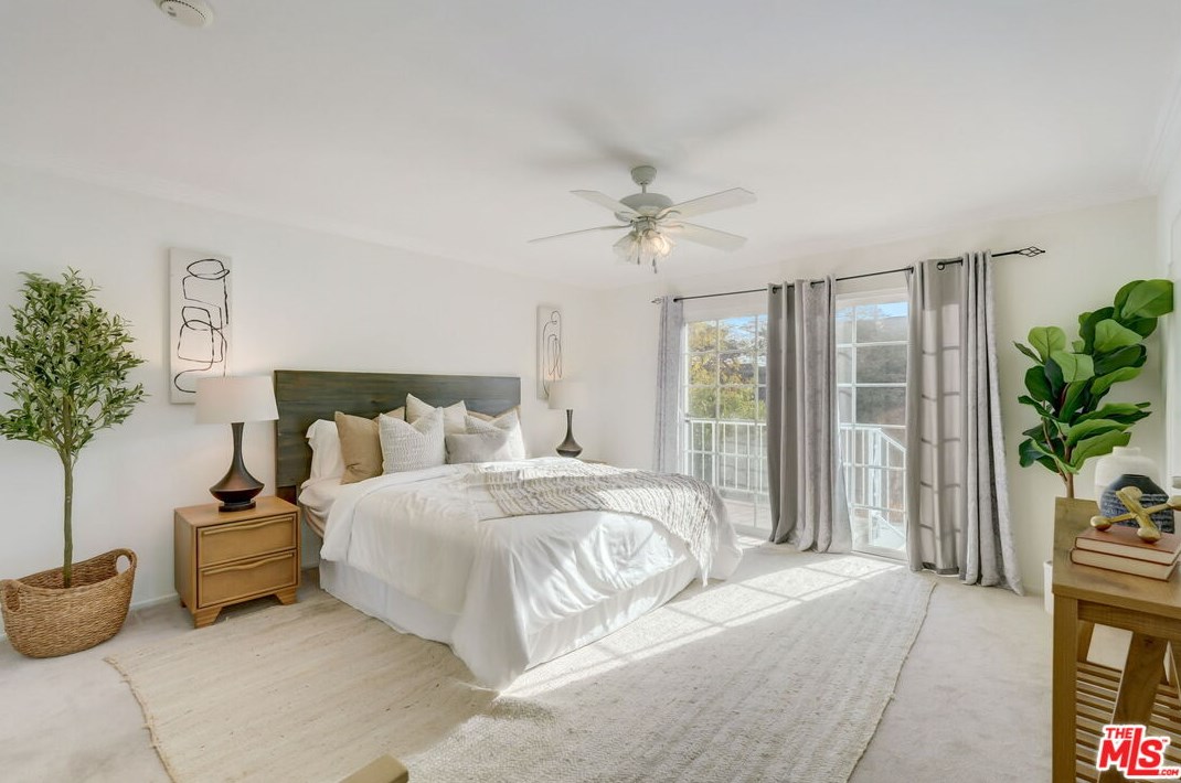 12408 Sanford St, Los Angeles CA  90066-6933 exterior