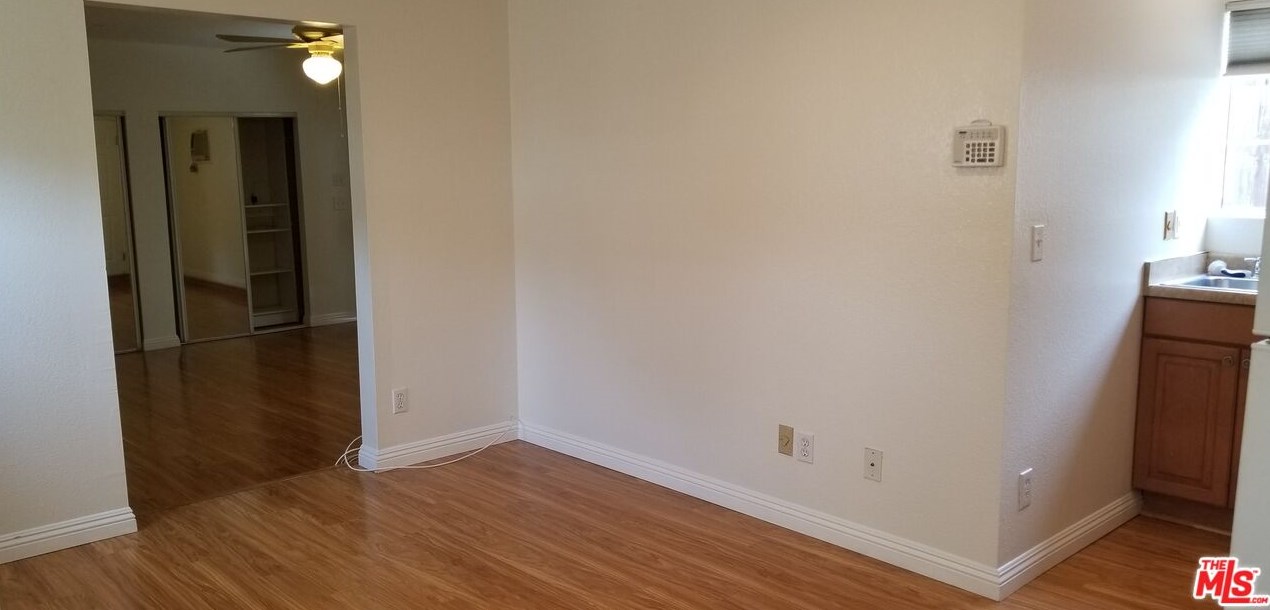 1418 Carmona Ave, Los Angeles, CA 90019