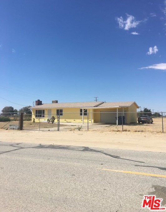 10007 E Ave Q10, Juniper Hills, CA 93543
