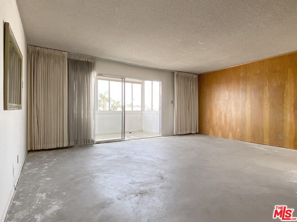 805 Glenway Dr #321, Inglewood, CA 90302