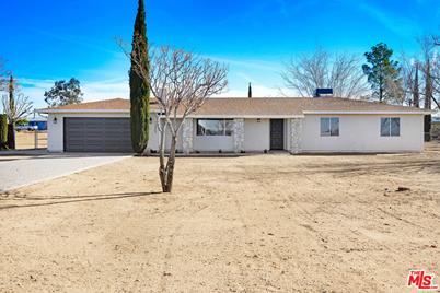 15455 Topango Rd, Victorville, CA 92394 - Photo 1