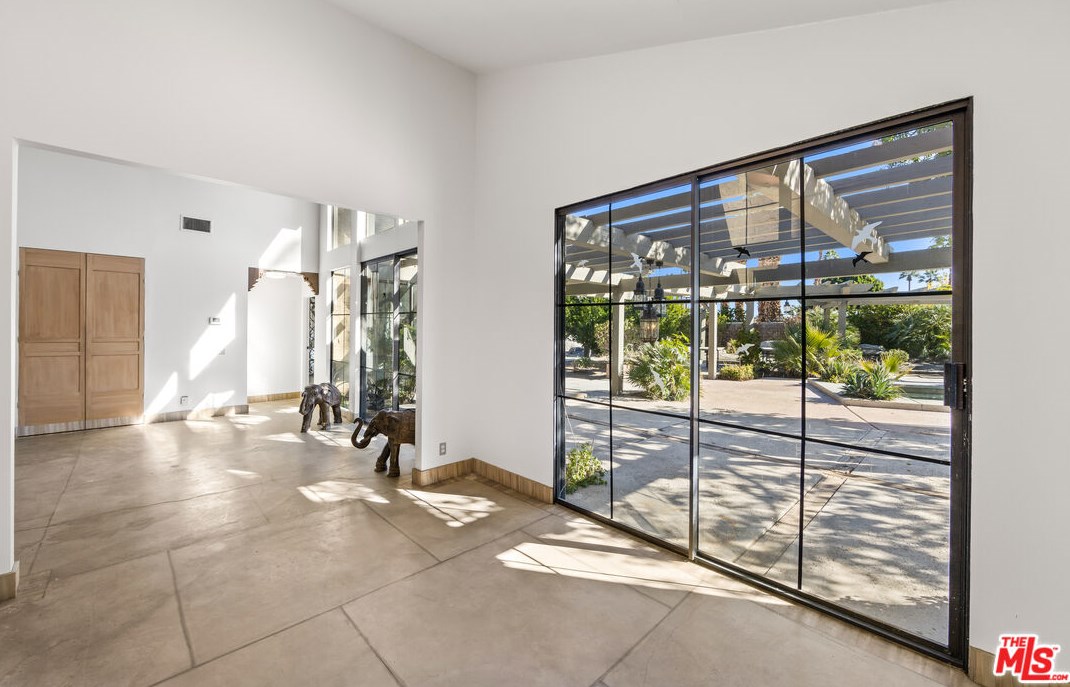 17 Lincoln Pl, Rancho Mirage CA  92270-1928 exterior