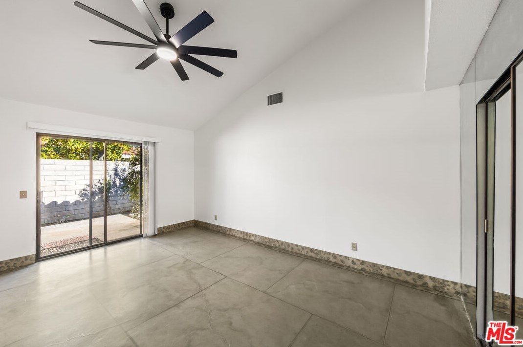 17 Lincoln Pl, Rancho Mirage CA  92270-1928 exterior