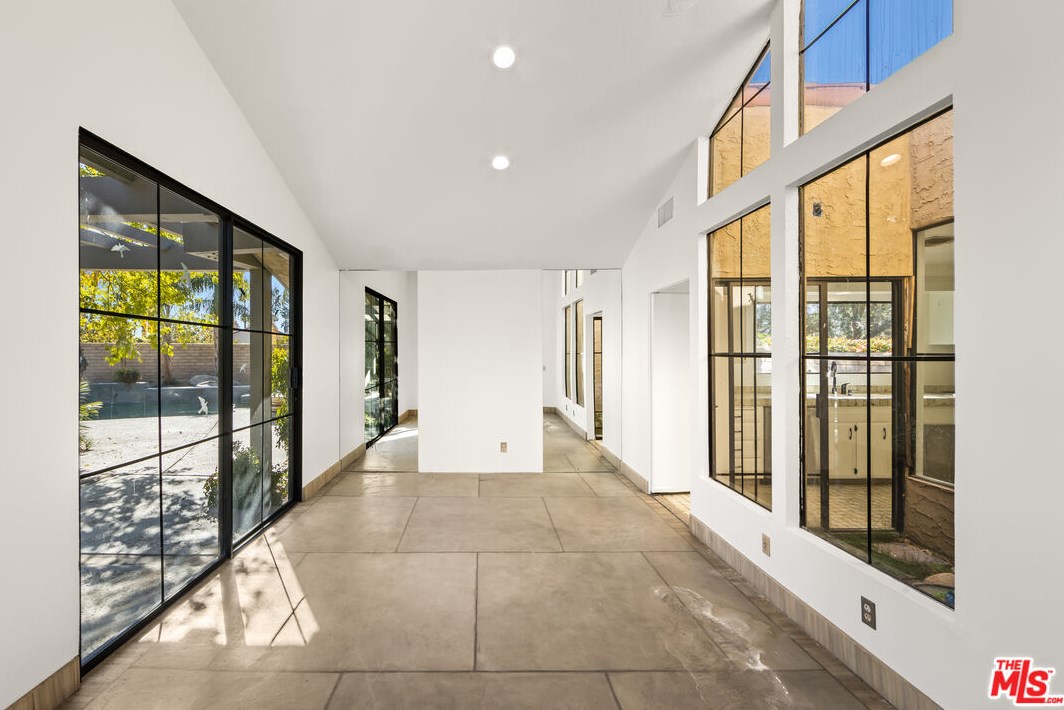 17 Lincoln Pl, Rancho Mirage CA  92270-1928 exterior
