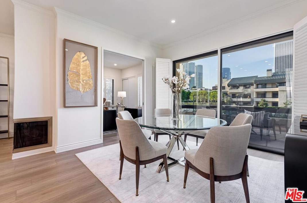 2384 Century Hl, Los Angeles CA  90067-3514 exterior