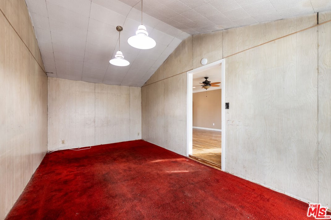 16712 Pannes Ave, Compton CA  90221-5147 exterior