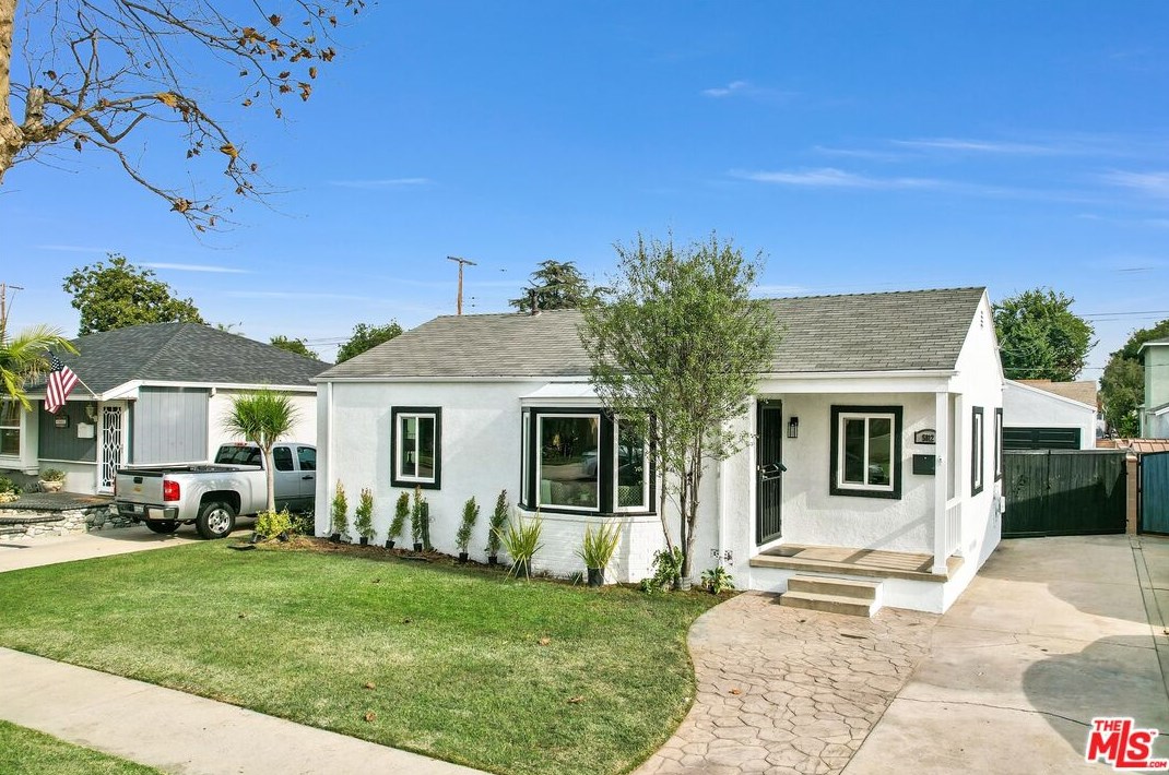 5812 Blackthorne Ave, Lakewood, CA 90712