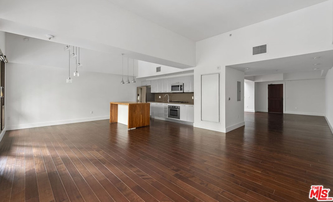 460 S Spring St #213, Los Angeles, CA 90013
