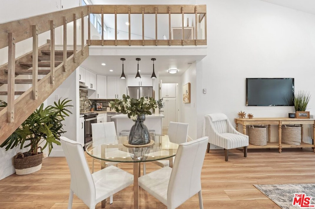 605 S Prospect Ave #304, Redondo Beach, CA 90277