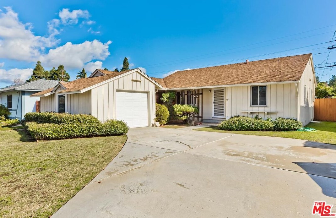 11226 Malat Way, Los Angeles, CA 90230-5502