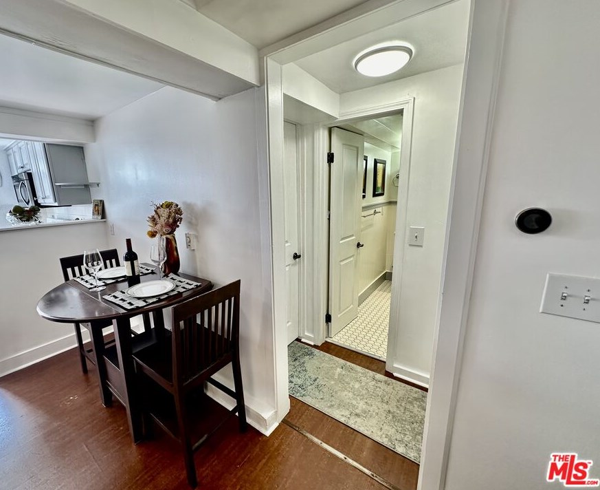 1757 Vista Del Mar Ave, Los Angeles CA  90028-5307 exterior
