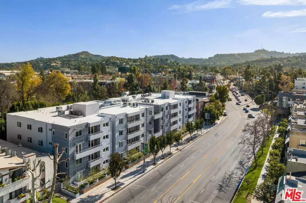4240 Laurel Canyon Blvd #305, North Hollywood, CA 91604